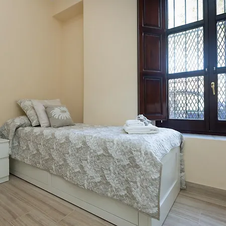 Sebrilla Apartamento Torneo * Seville